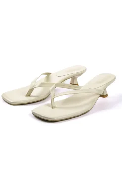 MICAS Shoes|Shoes-Basic Square Toe Thong Heeled Sandals