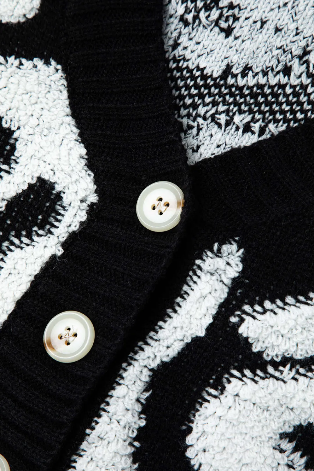 MICAS Outerwear|Knitwear-Colorblock V-neck Knit Button Up Cardigan