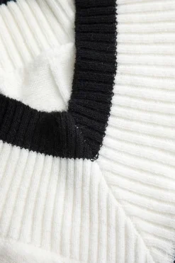 MICAS Knitwear|Knit Tops-Knit V-Neck Patchwork Long-Sleeve Top